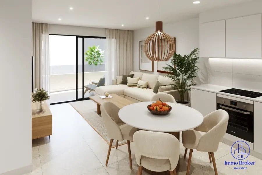 2 slaapkamer Flat te koop in El Medano met zwembad garage - € 374.000 (Ref: 9471873)