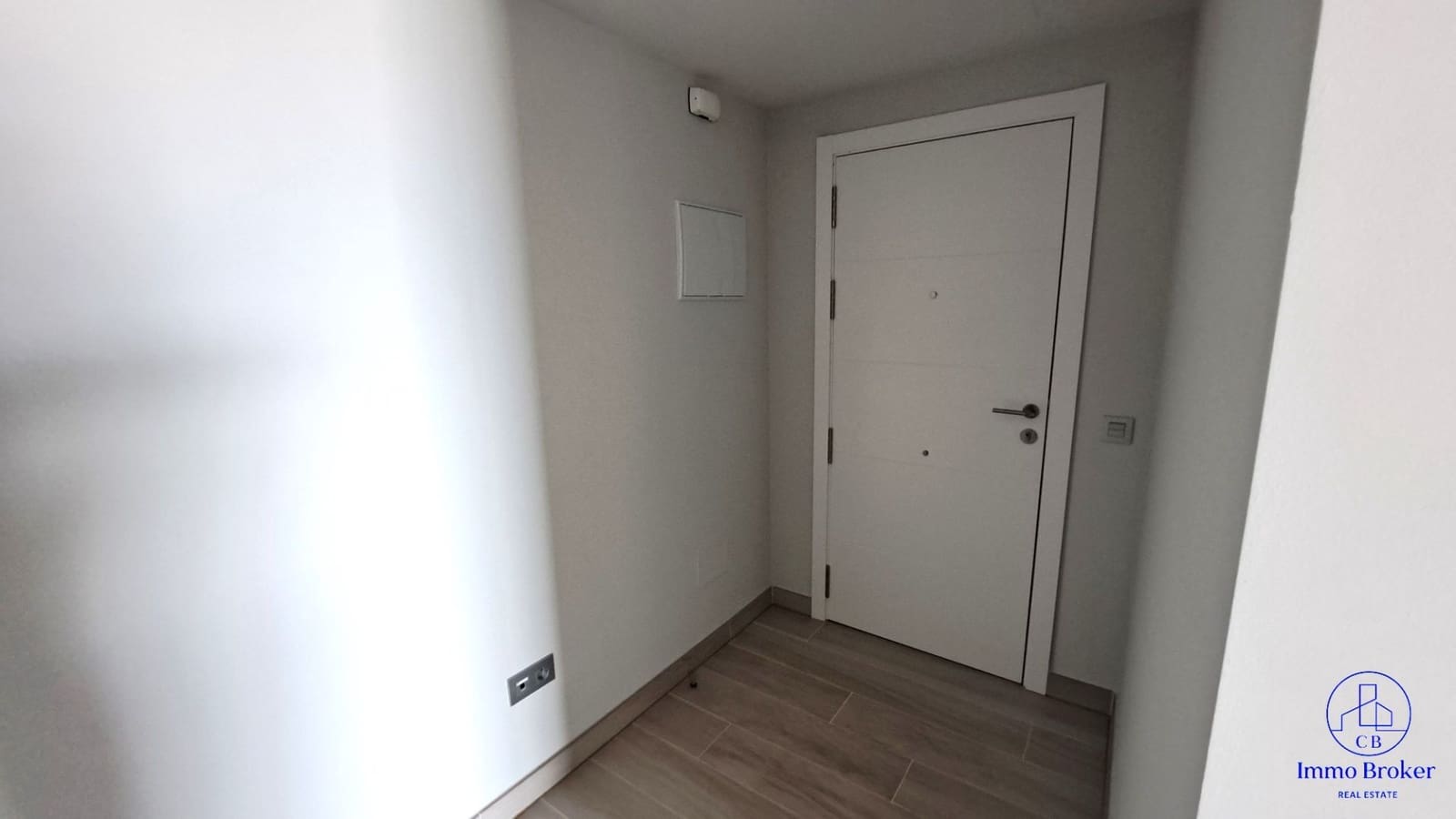 2 chambre Penthouse à vendre à Los Abrigos avec piscine garage - 500 000 € (Ref: 9526165)