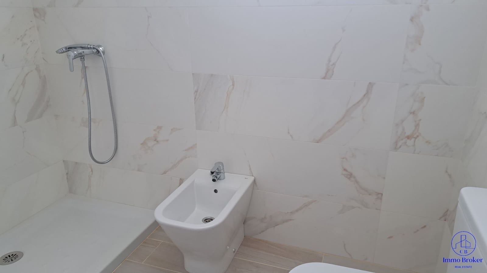 2 chambre Penthouse à vendre à Los Abrigos avec piscine garage - 500 000 € (Ref: 9526165)