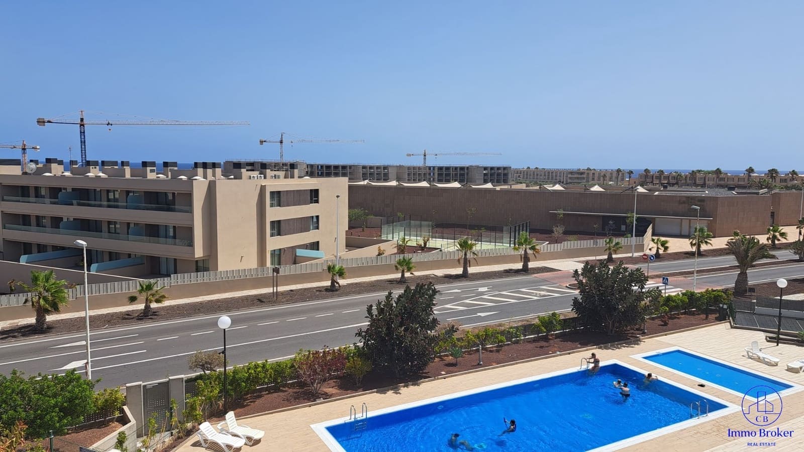 2 chambre Penthouse à vendre à Los Abrigos avec piscine garage - 500 000 € (Ref: 9526165)