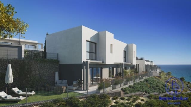 Chalet de 3 habitaciones en Vélez-Málaga en venta con piscina garaje - 475.000 € (Ref: 9554604)