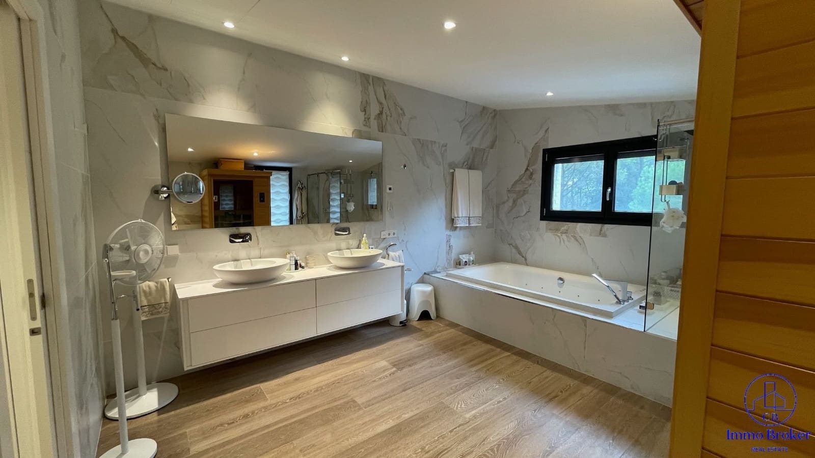 8 bedroom Villa for sale in Santa Cristina d'Aro with pool garage - € 2,800,000 (Ref: 9629668)