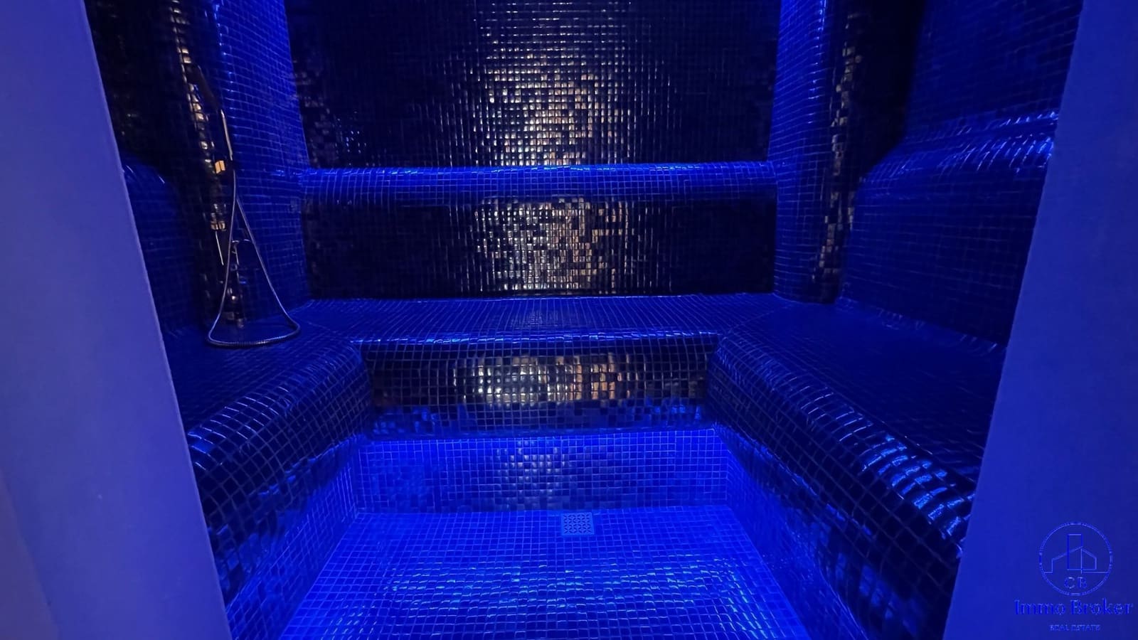 8 bedroom Villa for sale in Santa Cristina d'Aro with pool garage - € 2,800,000 (Ref: 9629668)