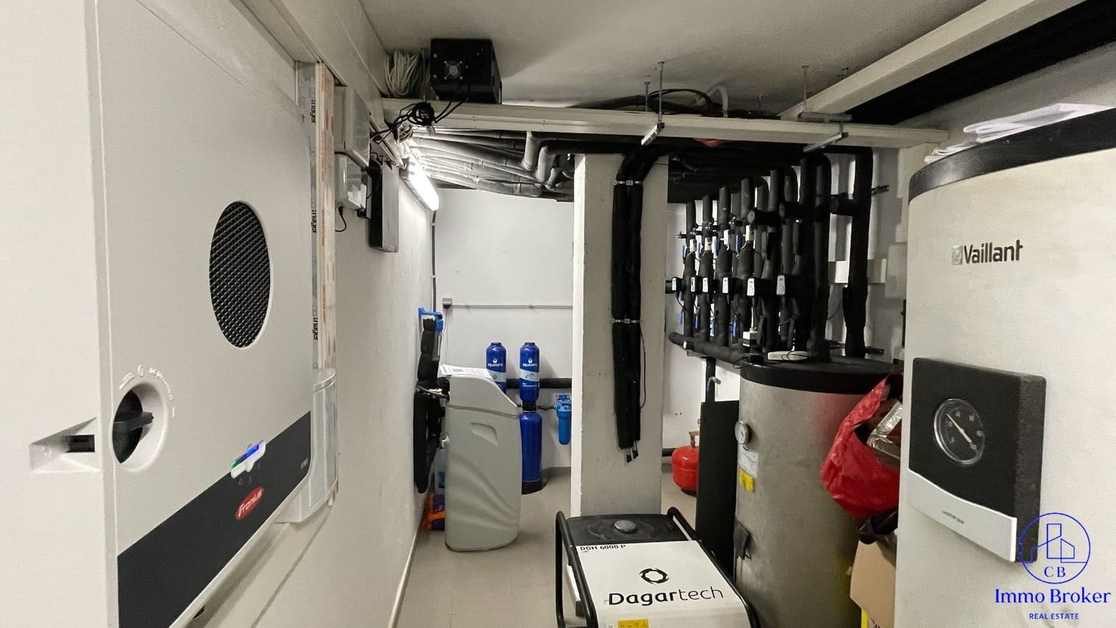 8 bedroom Villa for sale in Santa Cristina d'Aro with pool garage - € 2,800,000 (Ref: 9629668)