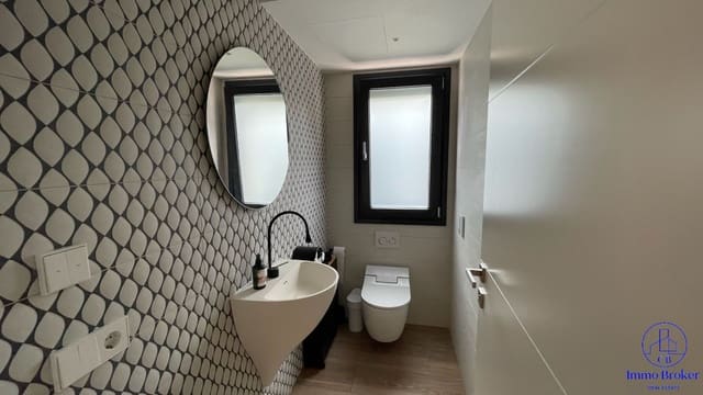 8 bedroom Villa for sale in Santa Cristina d'Aro with pool garage - € 2,800,000 (Ref: 9629668)