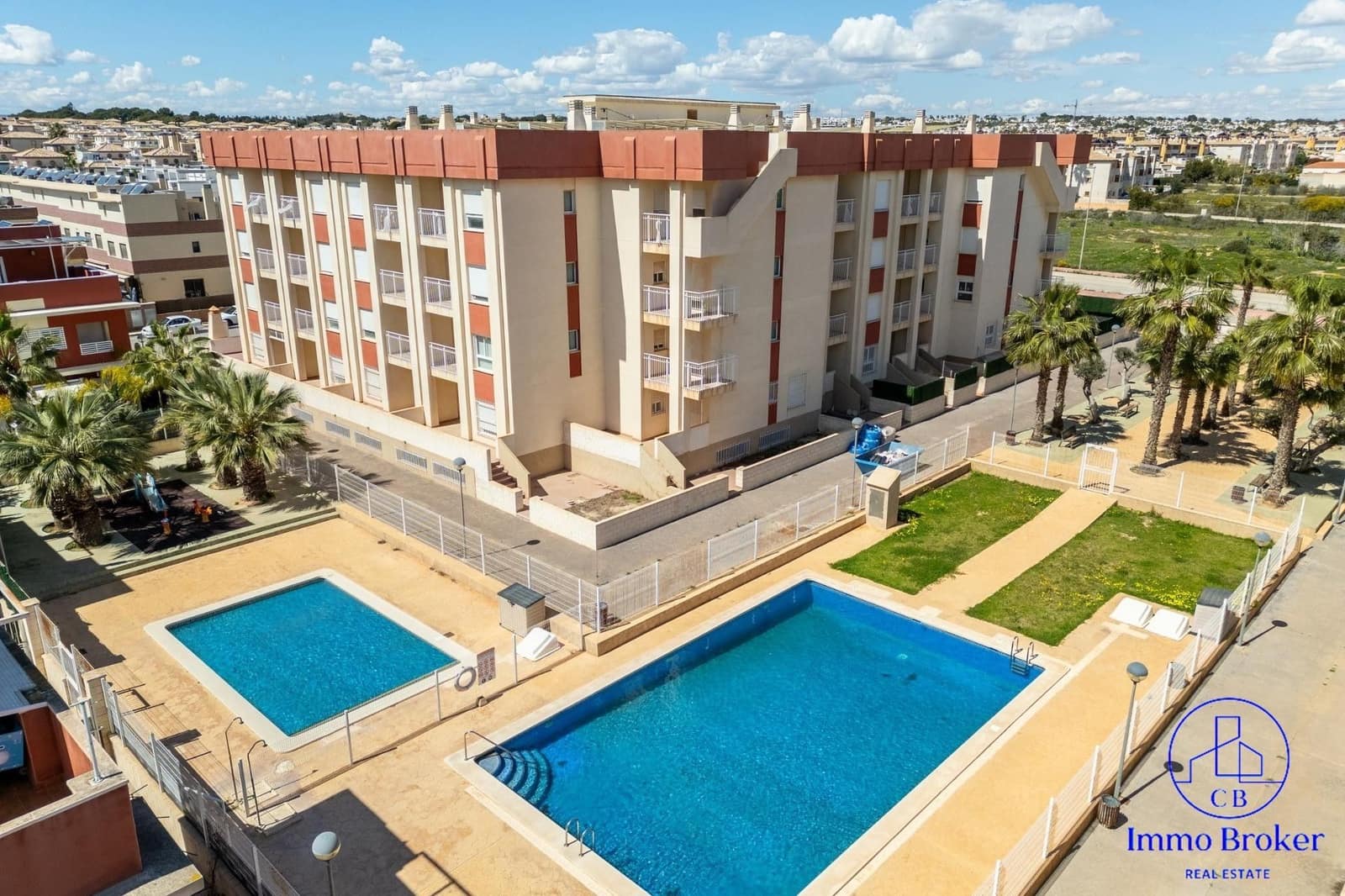 1 sovrum Lägenhet till salu i Orihuela Costa med pool garage - 142 500 € (Ref: 9643797)