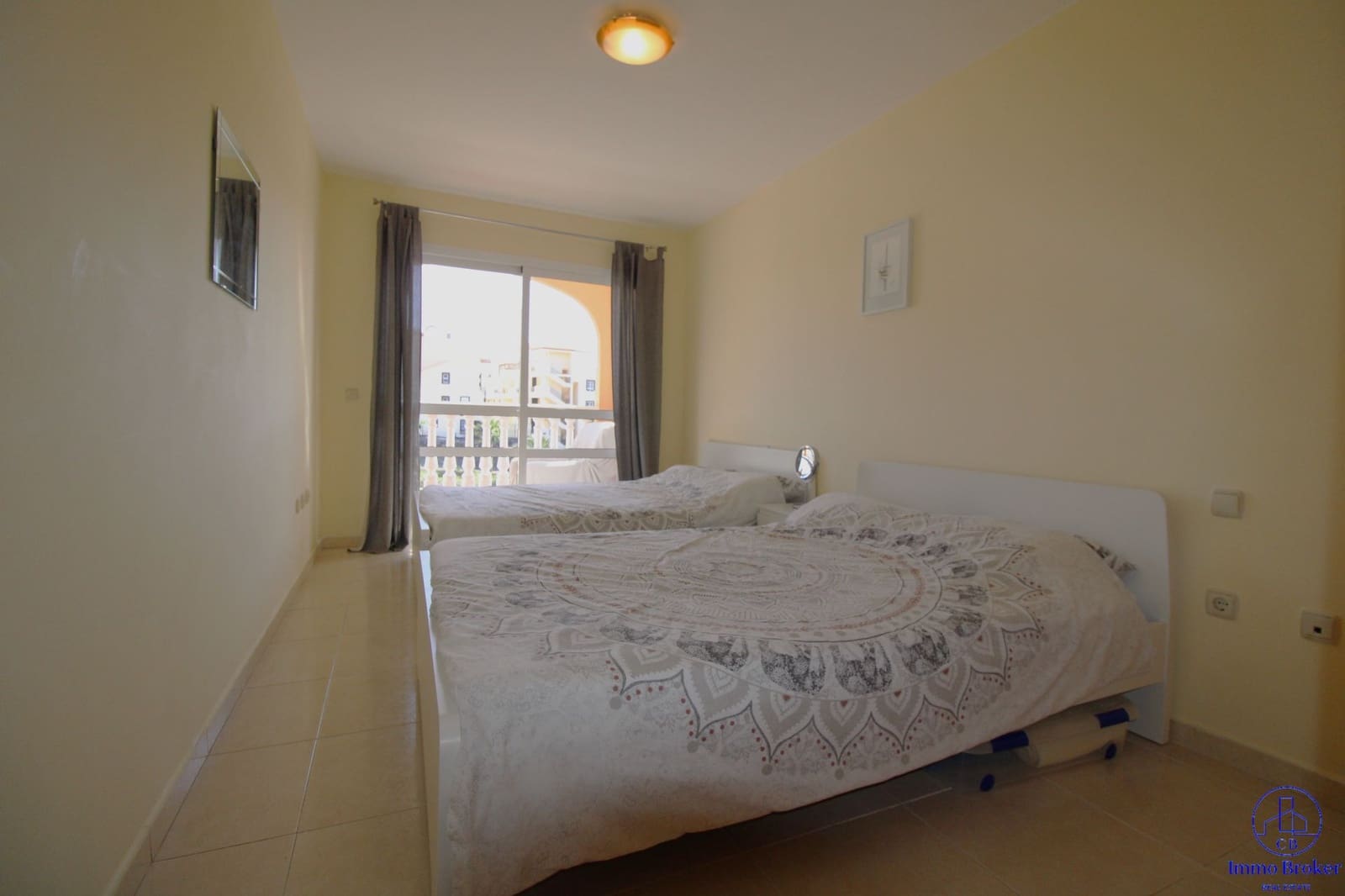 2 bedroom Flat for sale in Adeje with pool garage - € 340,000 (Ref: 9738016)