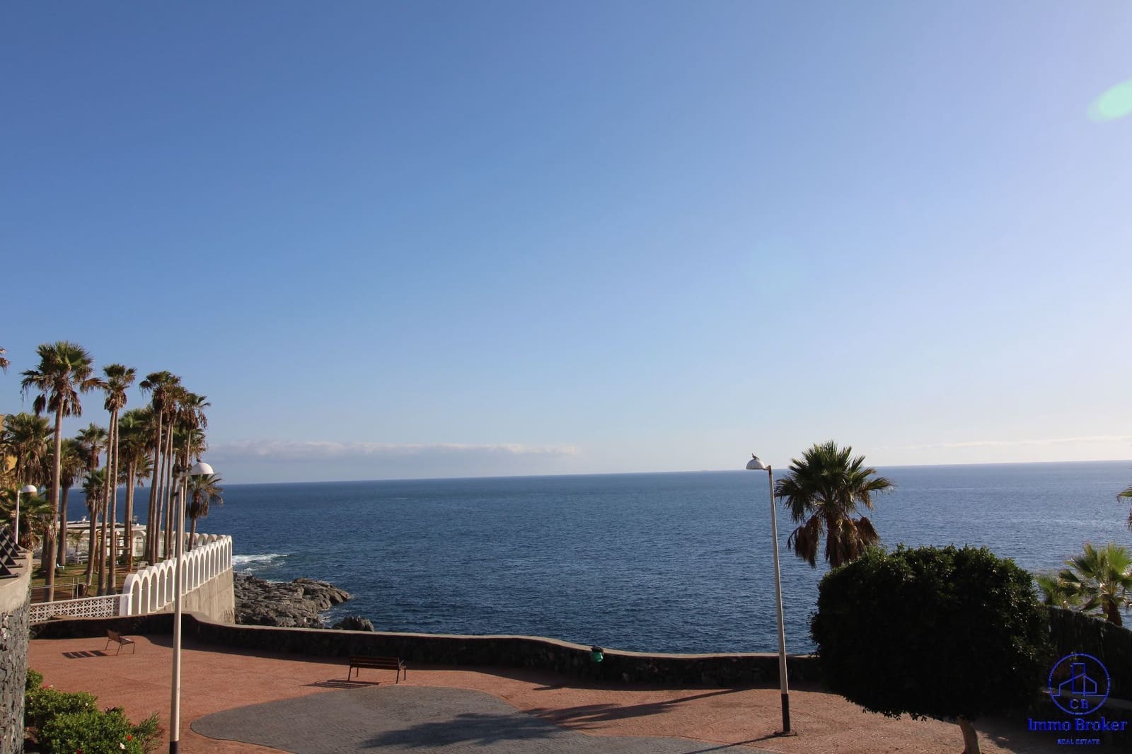 2 bedroom Flat for sale in Adeje with pool garage - € 340,000 (Ref: 9738016)