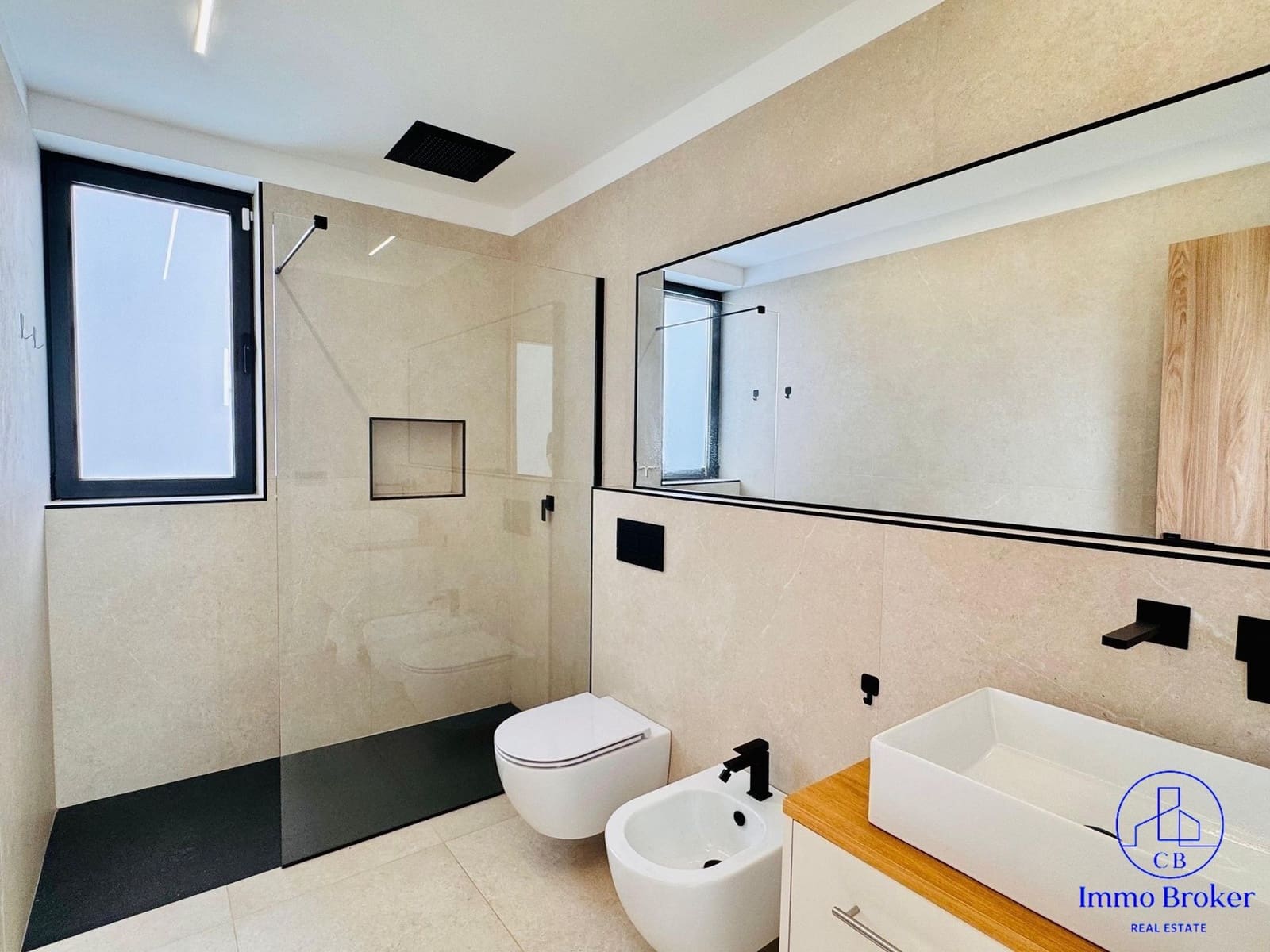 3 sovrum Villa till salu i La Oliva med garage - 635 000 € (Ref: 9755356)