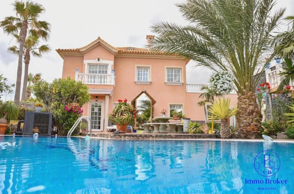 15 soveværelse Villa til salg i El Medano med swimmingpool garage - € 1.750.000 (Ref: 9758545)