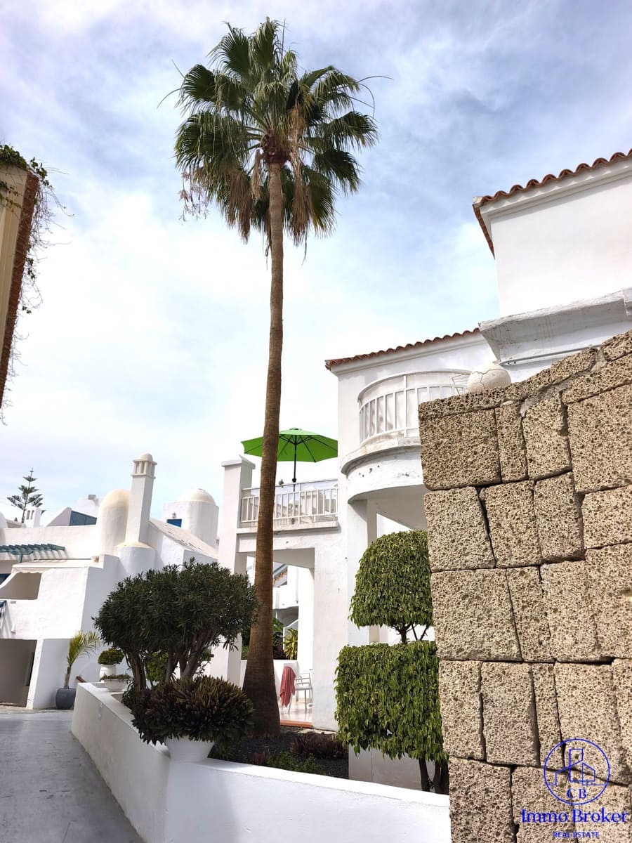 1 slaapkamer Flat te koop in Costa Adeje met zwembad - € 318.000 (Ref: 9788009)