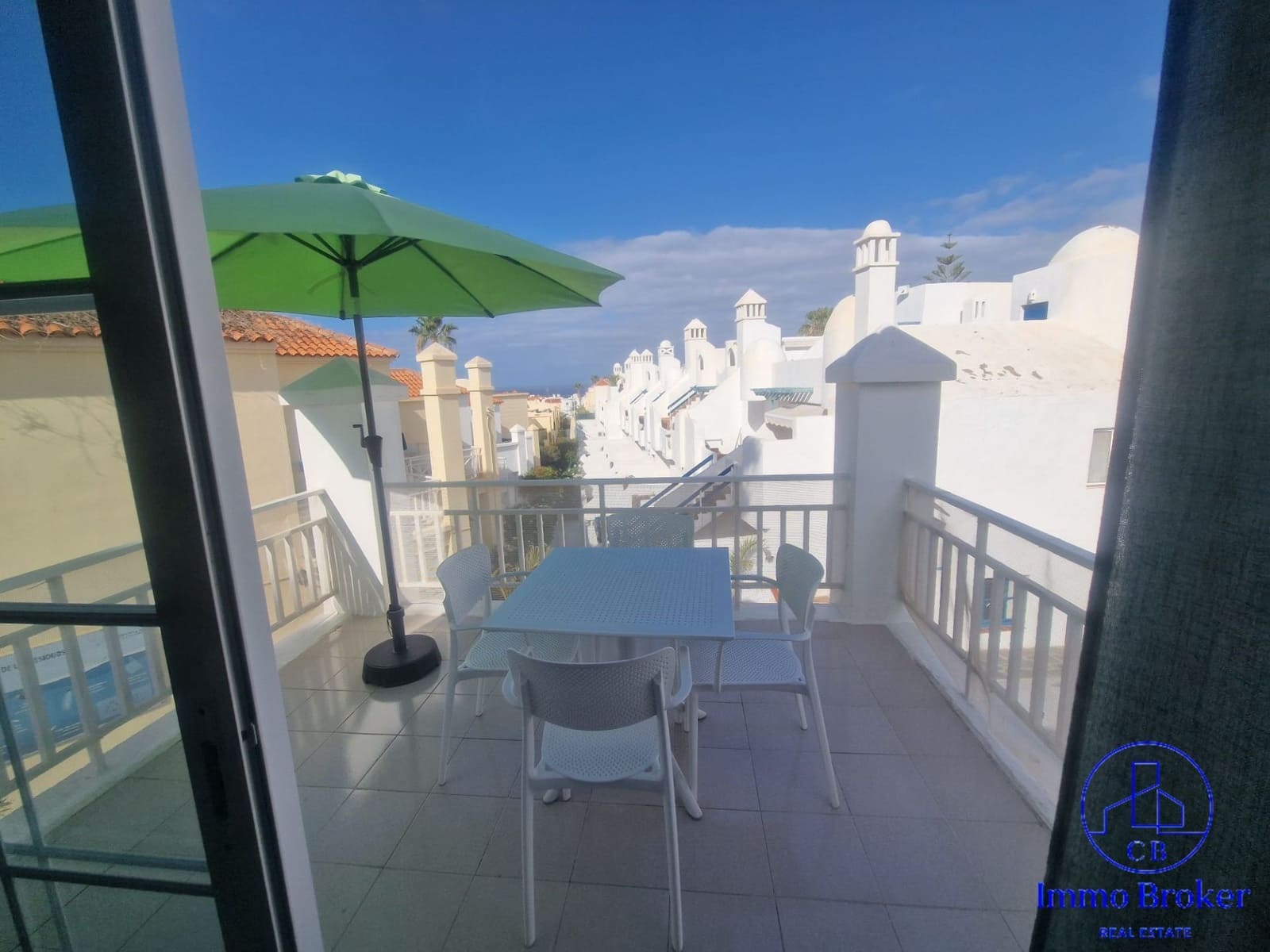 1 slaapkamer Flat te koop in Costa Adeje met zwembad - € 318.000 (Ref: 9788009)