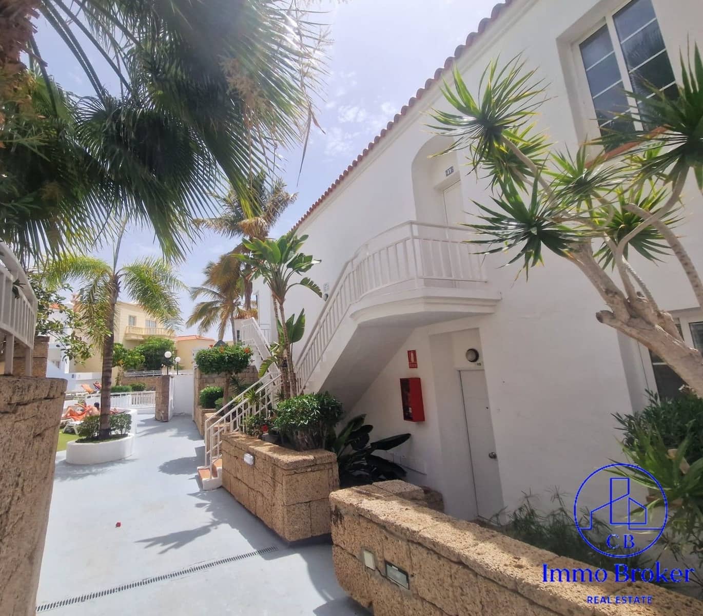 1 slaapkamer Flat te koop in Costa Adeje met zwembad - € 318.000 (Ref: 9788009)