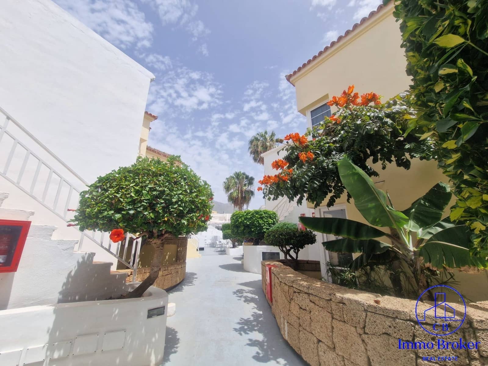 1 slaapkamer Flat te koop in Costa Adeje met zwembad - € 318.000 (Ref: 9788009)