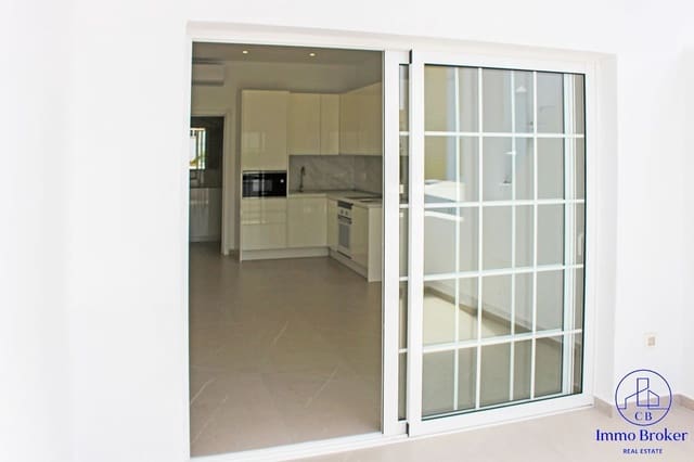 1 slaapkamer Flat te koop in Costa Adeje, Adeje met zwembad - € 310.000 (Ref: 9788010)