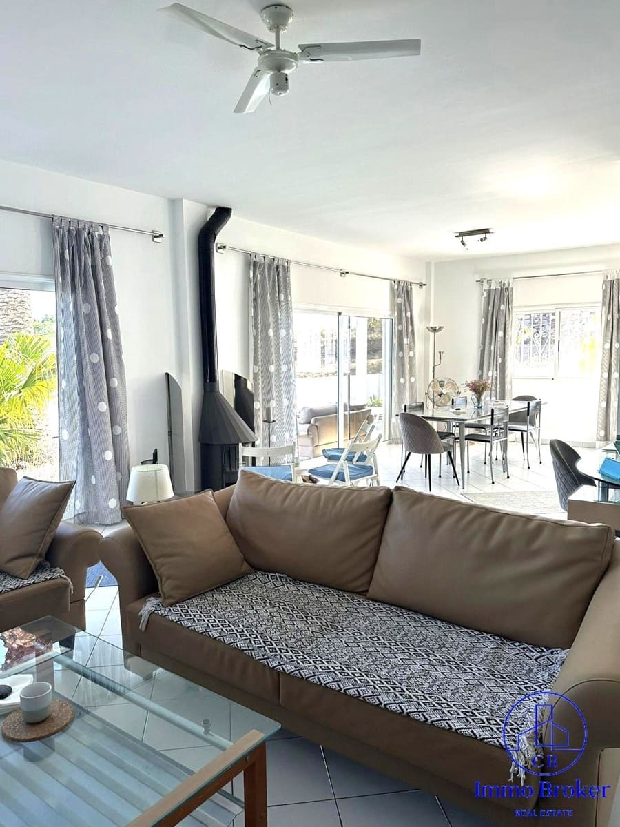 4 quarto Moradia para venda em Araya com piscina garagem - 665 000 € (Ref: 9790291)