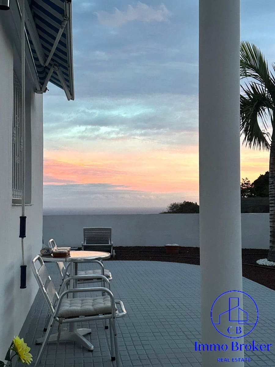 4 quarto Moradia para venda em Araya com piscina garagem - 665 000 € (Ref: 9790291)