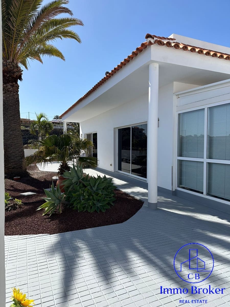 4 quarto Moradia para venda em Araya com piscina garagem - 665 000 € (Ref: 9790291)