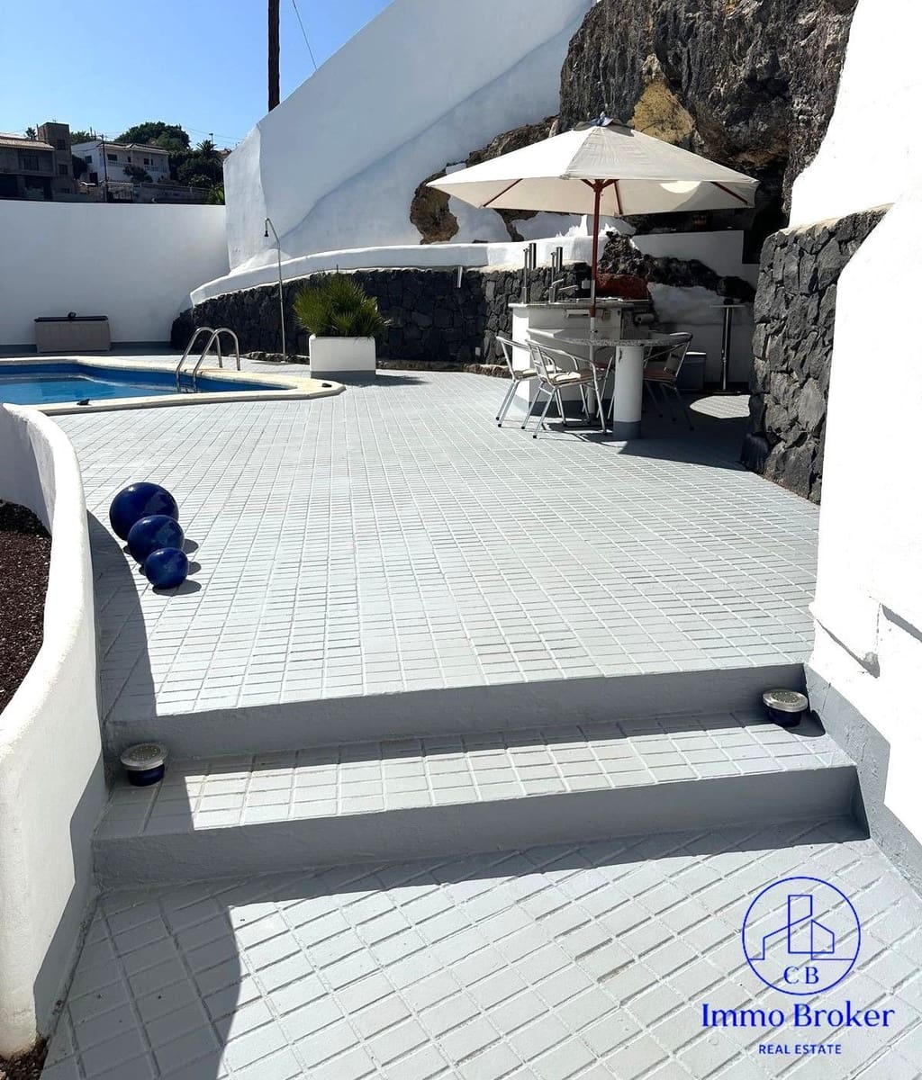 4 quarto Moradia para venda em Araya com piscina garagem - 665 000 € (Ref: 9790291)