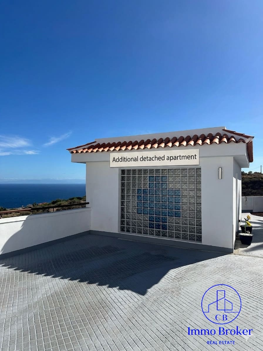 4 bedroom Villa for sale in Araya with pool garage - € 665,000 (Ref: 9790291)