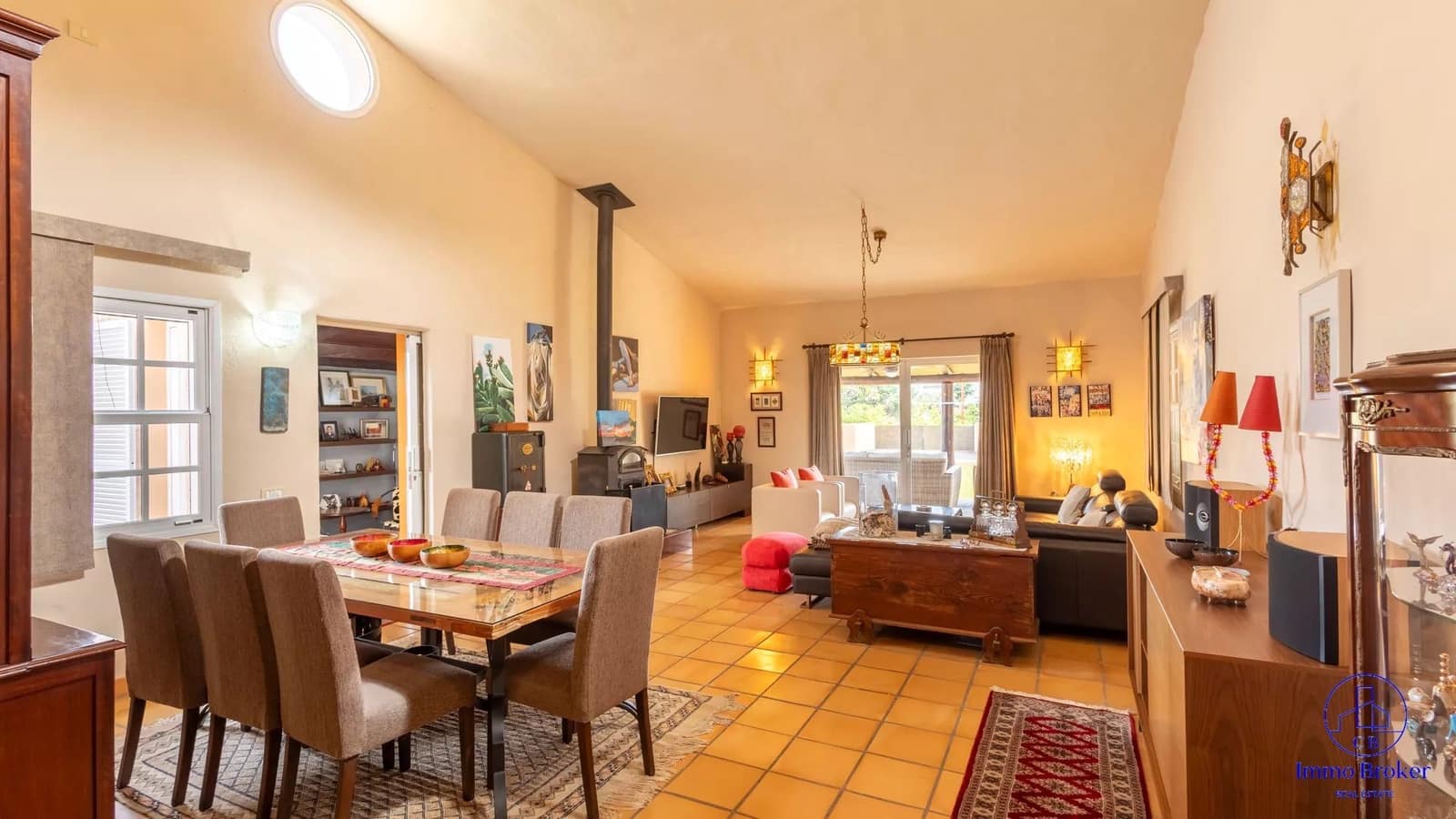 4 bedroom Villa for sale in Arafo with pool garage - € 990,000 (Ref: 9790292)