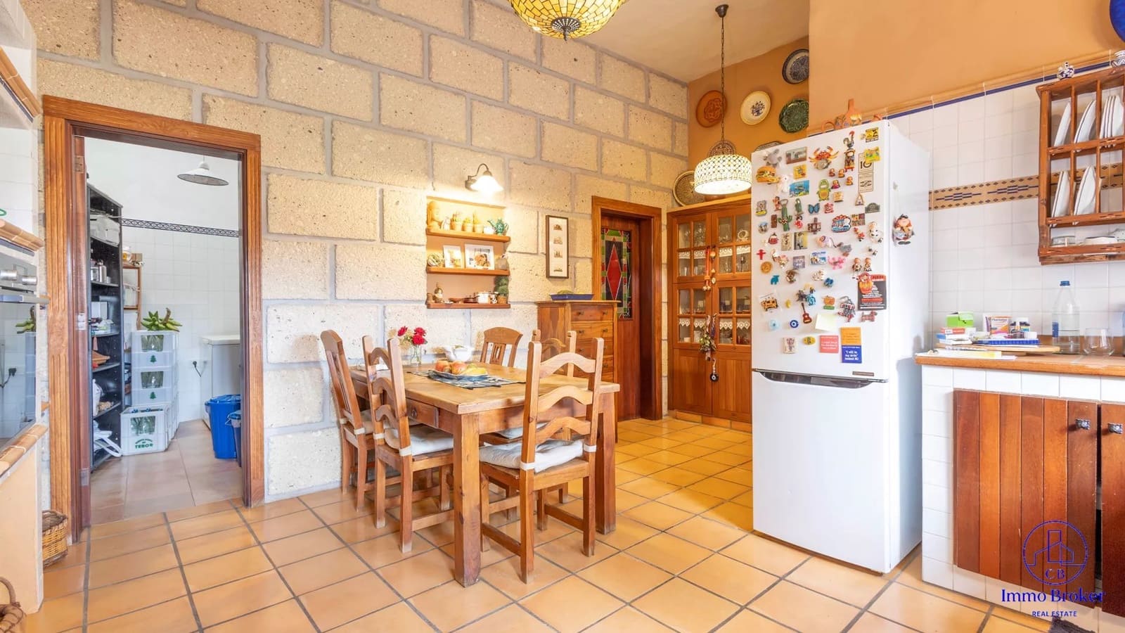 4 bedroom Villa for sale in Arafo with pool garage - € 990,000 (Ref: 9790292)