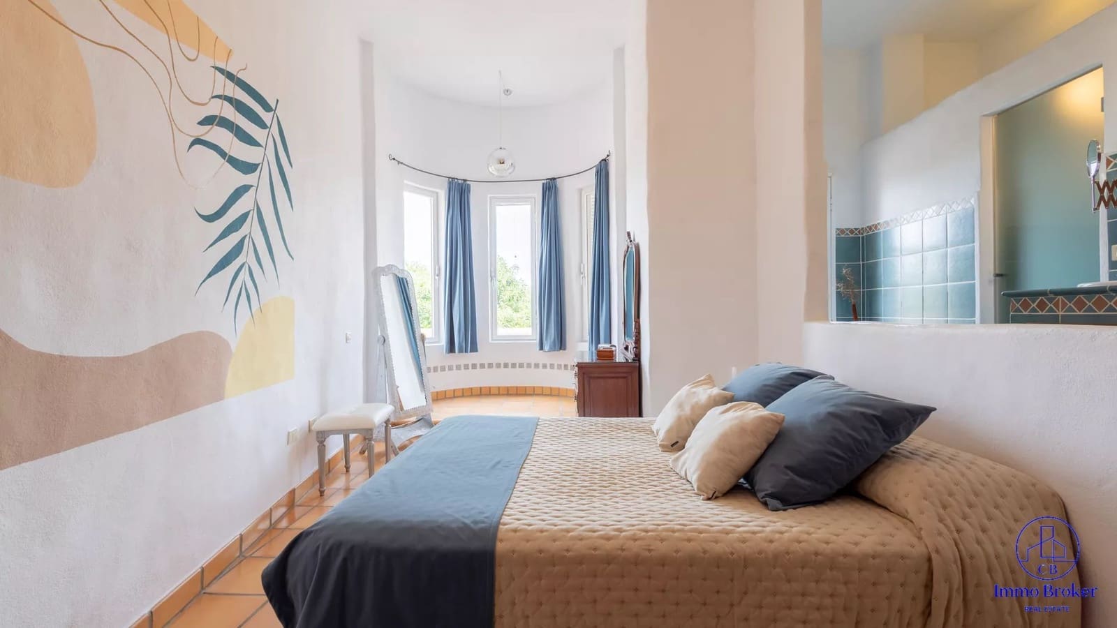 4 bedroom Villa for sale in Arafo with pool garage - € 990,000 (Ref: 9790292)