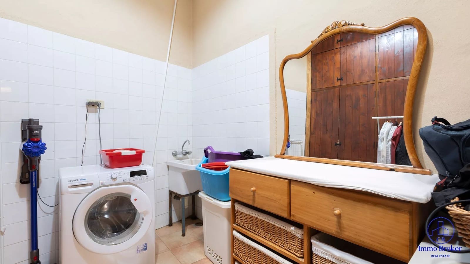 4 bedroom Villa for sale in Arafo with pool garage - € 990,000 (Ref: 9790292)