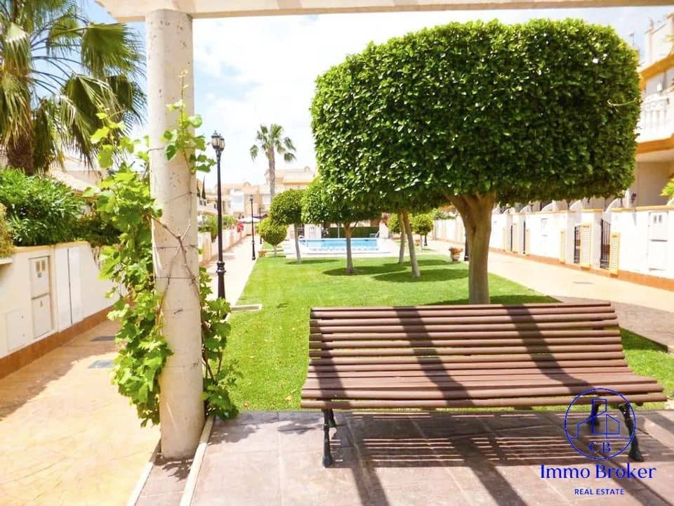 2 quarto Apartamento para venda em Cabo Roig com piscina - 235 000 € (Ref: 9875692)