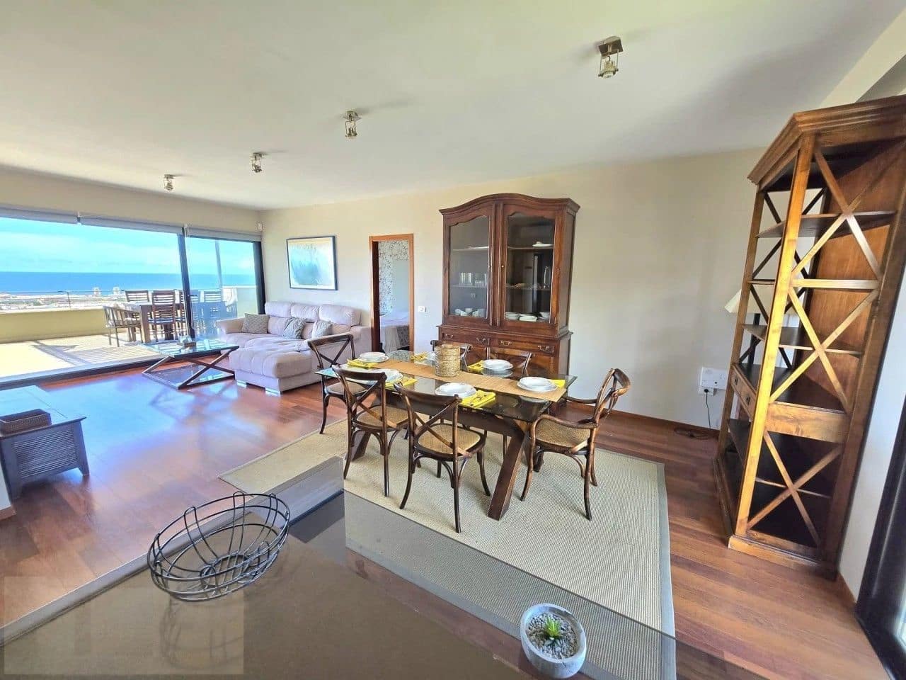 3 bedroom Flat for sale in Costa Adeje with garage - € 950,000 (Ref: 9902833)