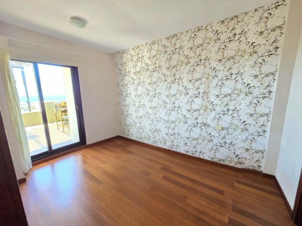 3 bedroom Flat for sale in Costa Adeje with garage - € 950,000 (Ref: 9902833)