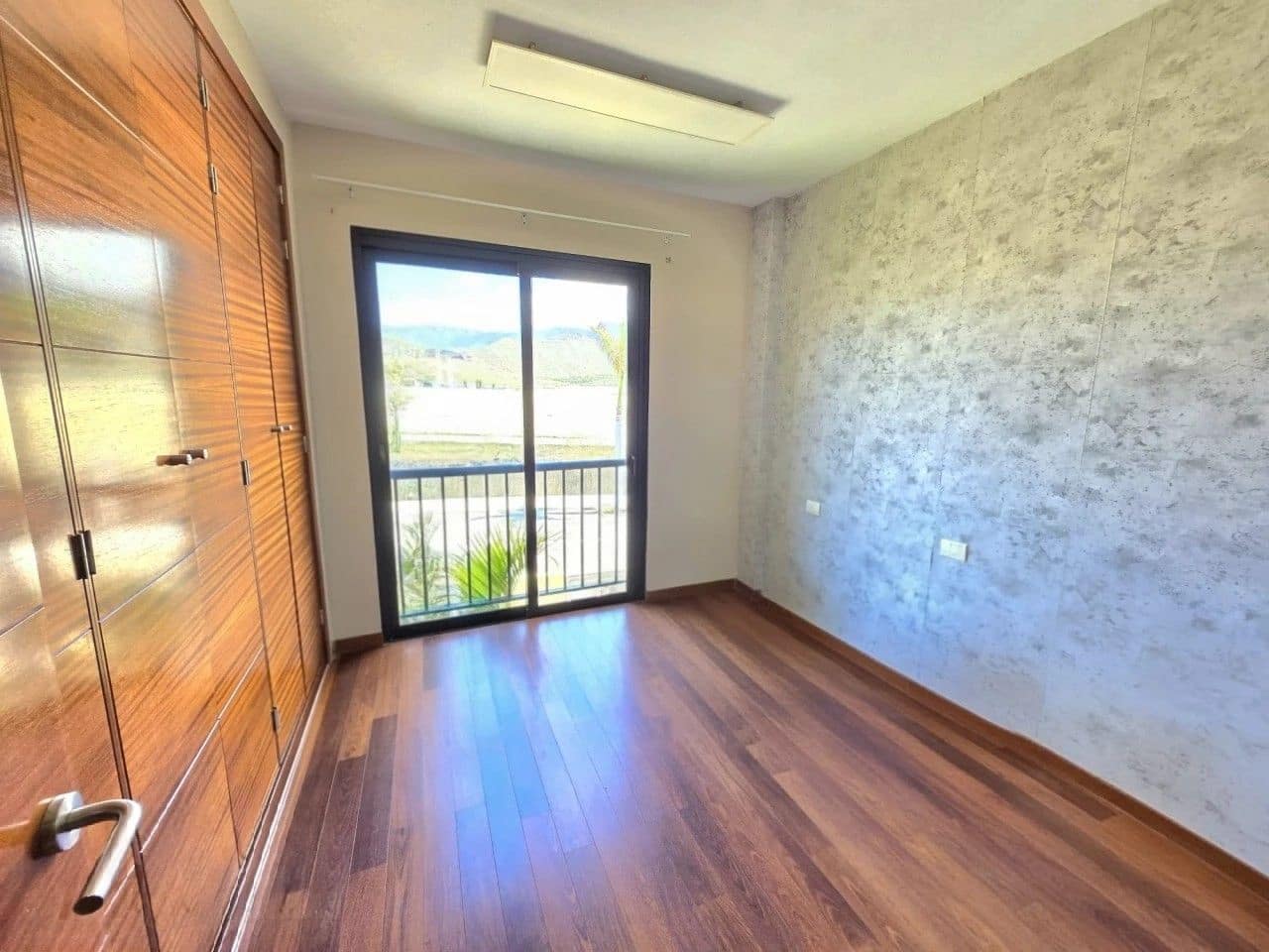 3 bedroom Flat for sale in Costa Adeje with garage - € 950,000 (Ref: 9902833)