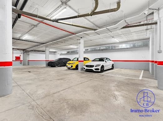 Piso de 2 habitaciones en Costa Adeje en venta con piscina garaje - 590.000 € (Ref: 9932827)