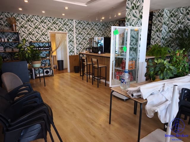 Commerciale da affittare in Playa San Juan, Guía de Isora - 950 € (Rif: 9941758)