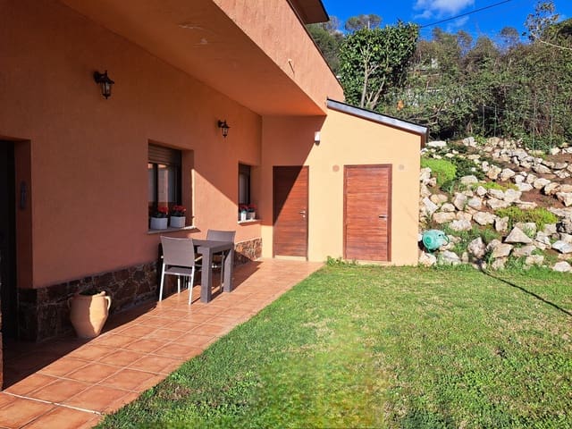 4 soveværelse Byhus til salg i Aiguafreda med swimmingpool garage - € 499.500 (Ref: 9230548)