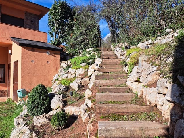 4 soveværelse Byhus til salg i Aiguafreda med swimmingpool garage - € 499.500 (Ref: 9230548)