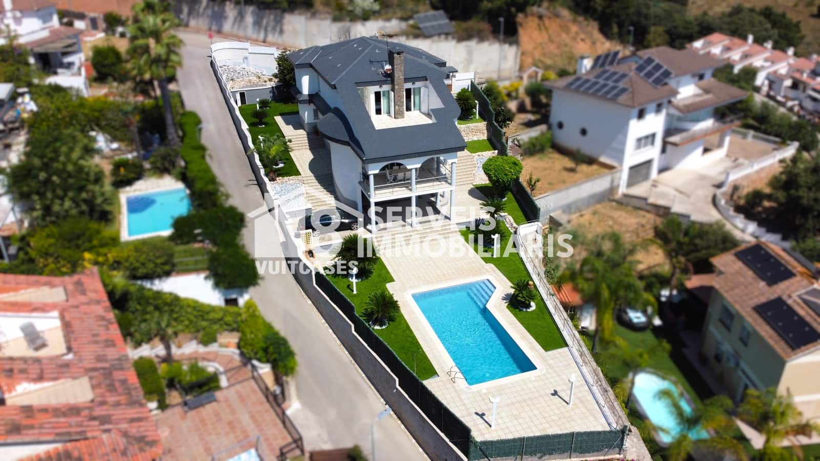 5 sypialnia Dom na sprzedaż w Arenys de Mar z basenem garażem - 1 190 000 € (Ref: 9932111)