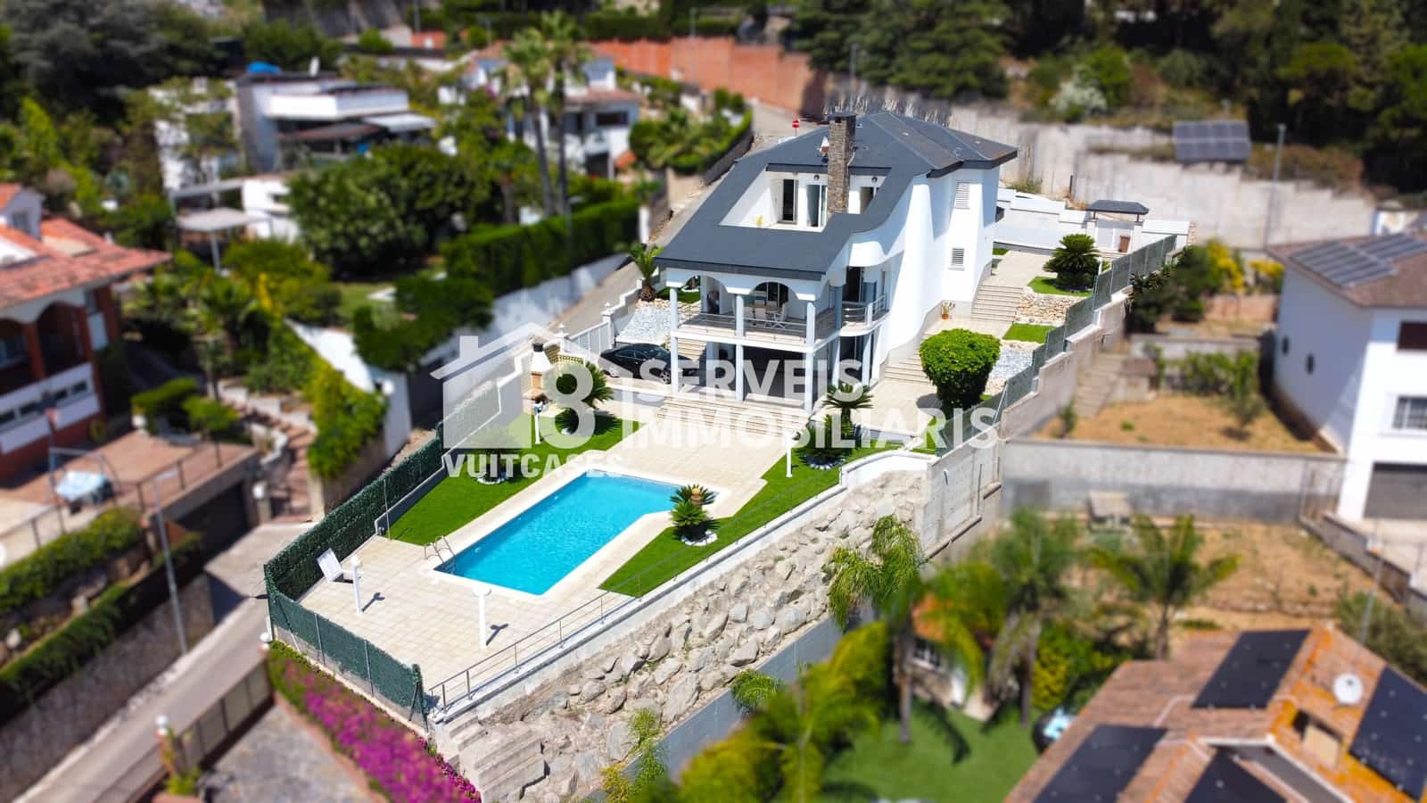5 sypialnia Dom na sprzedaż w Arenys de Mar z basenem garażem - 1 190 000 € (Ref: 9932111)