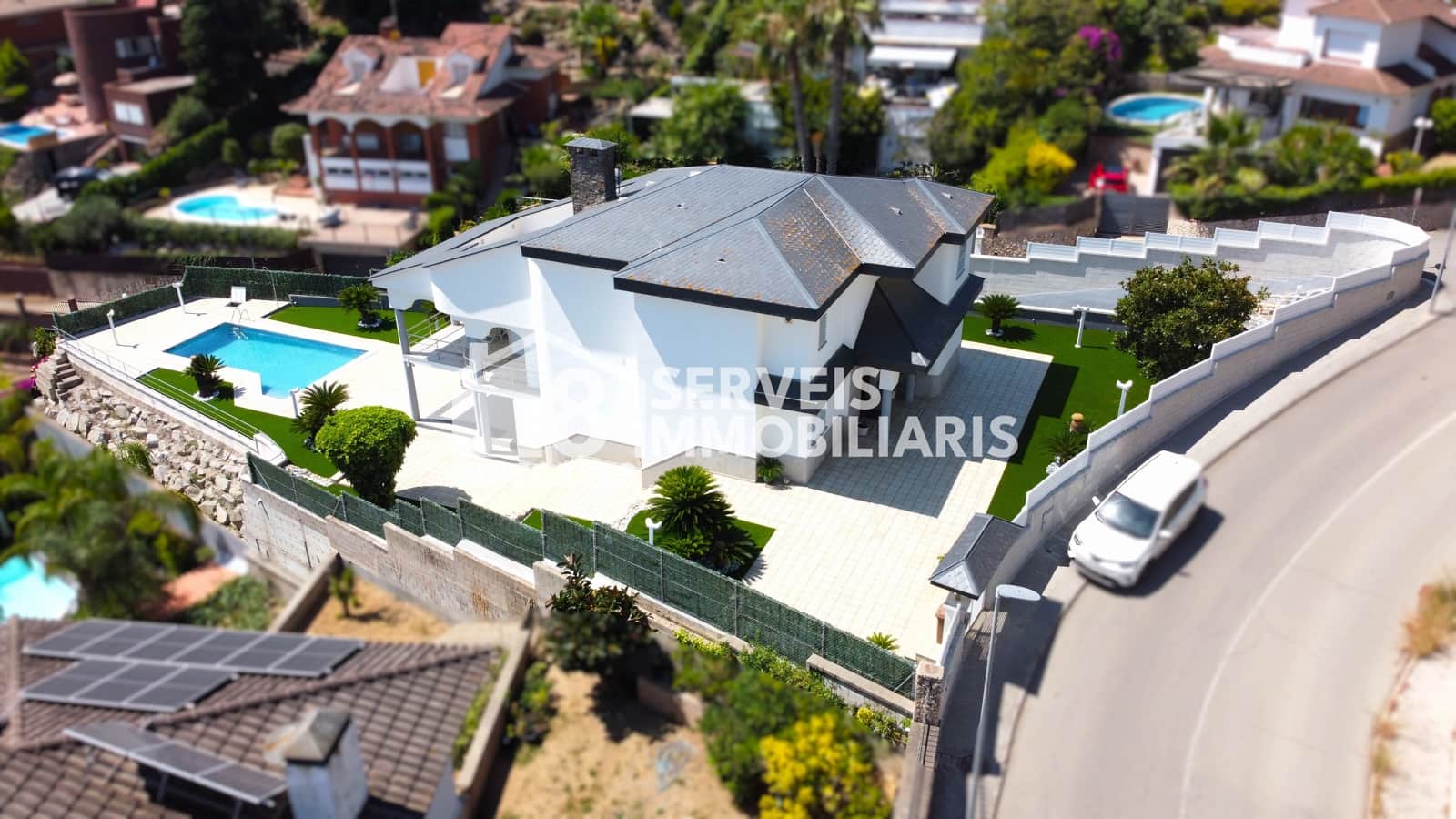 5 sypialnia Dom na sprzedaż w Arenys de Mar z basenem garażem - 1 190 000 € (Ref: 9932111)