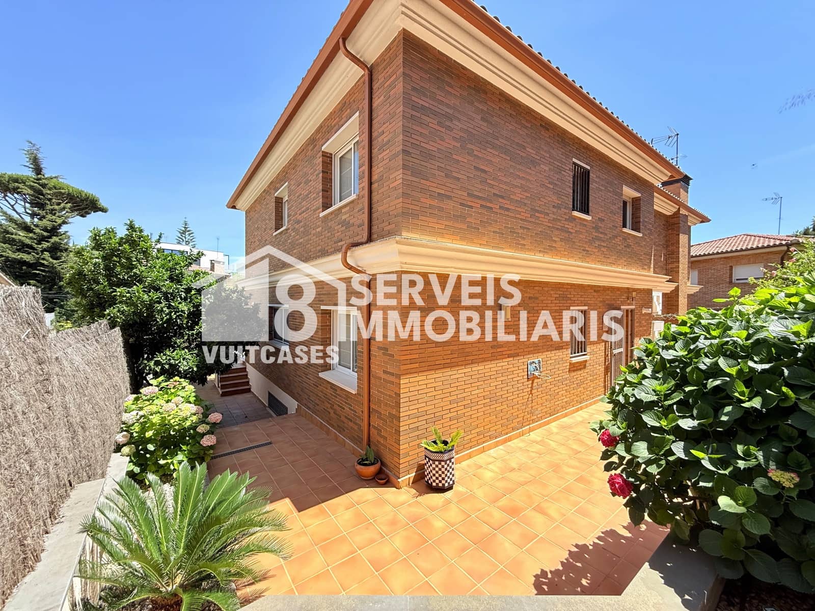 6 Zimmer Haus zu verkaufen in Premia de Dalt mit Pool Garage - 995.000 € (Ref: 9932112)