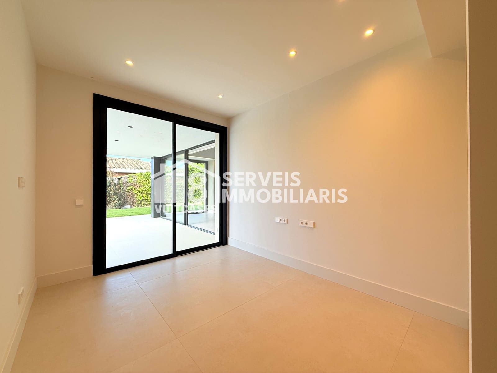4 slaapkamer Huis te koop in Sant Vicenc de Montalt met zwembad garage - € 1.150.000 (Ref: 9932335)