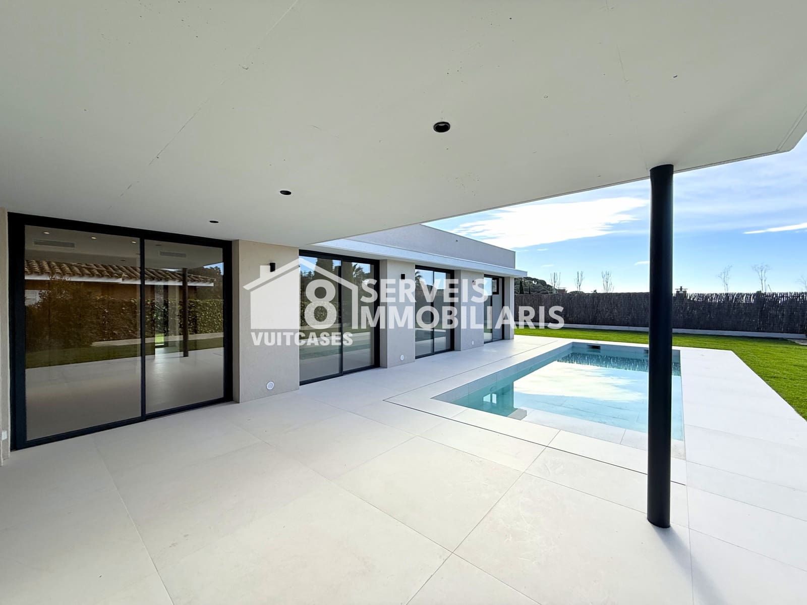 4 slaapkamer Huis te koop in Sant Vicenc de Montalt met zwembad garage - € 1.150.000 (Ref: 9932335)