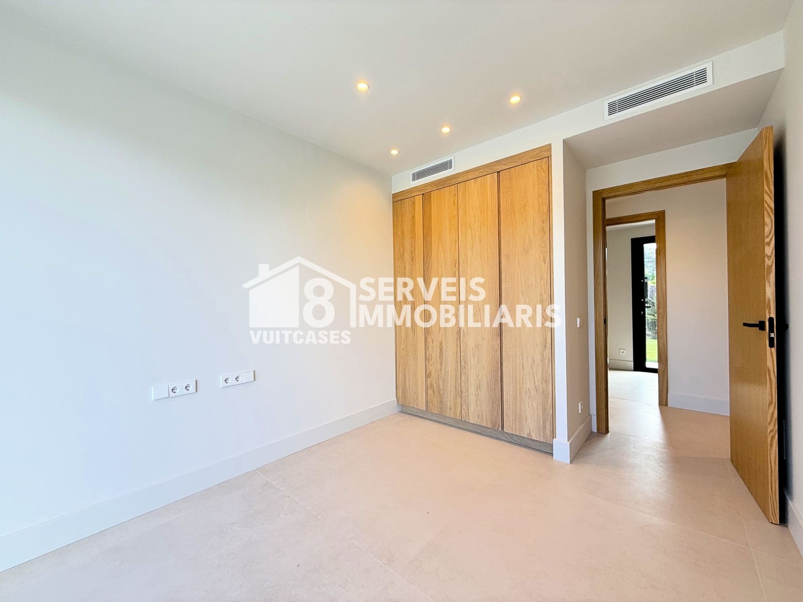 4 slaapkamer Huis te koop in Sant Vicenc de Montalt met zwembad garage - € 1.150.000 (Ref: 9932335)