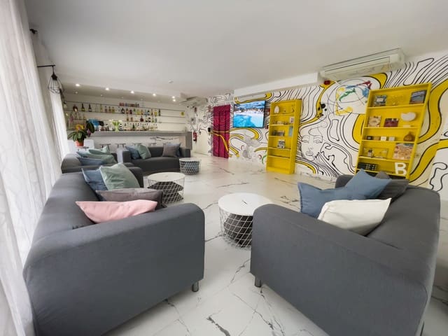 25 sovrum Hotell till salu i Lloret de Mar - 1 490 000 € (Ref: 9160652)