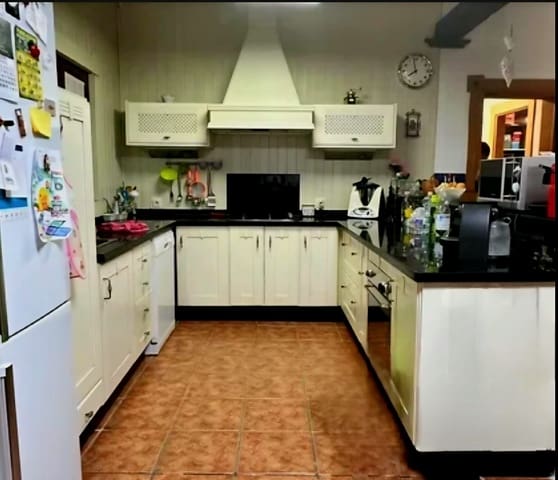 14 soverom Finca/Herregård til salgs i Pizarra med svømmebasseng garasje - € 740 000 (Ref: 9193457)