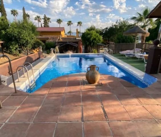 14 soverom Finca/Herregård til salgs i Pizarra med svømmebasseng garasje - € 740 000 (Ref: 9193457)