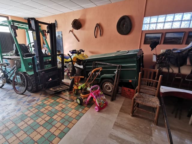 Quinta/Casa Rural para venda em Yecla - 600 000 € (Ref: 9494965)