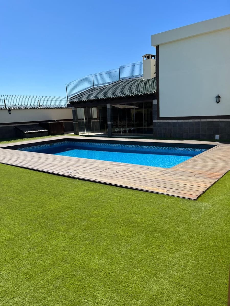 Finca/Country House for sale in Los Montesinos - € 3,700,000 (Ref: 9495088)