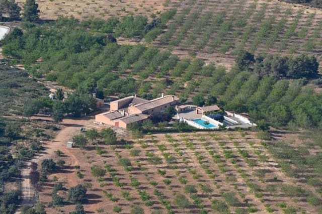 Finca/Landehus til salg i Moixent - € 750.000 (Ref: 9495124)