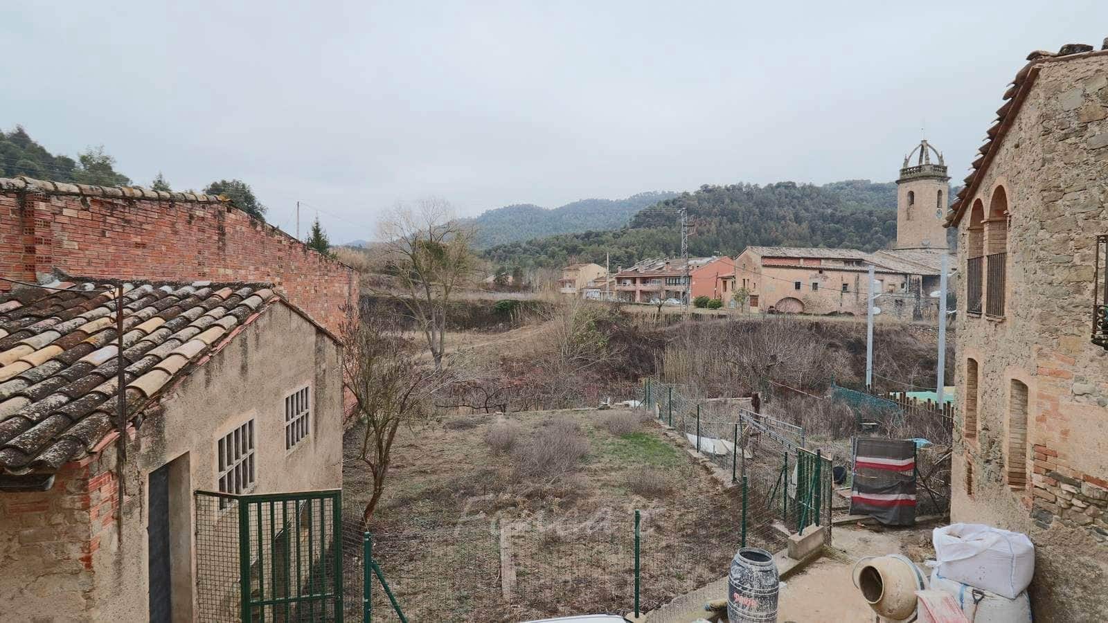 3 sovrum Hus till salu i Monistrol de Calders med garage - 195 000 € (Ref: 9420158)